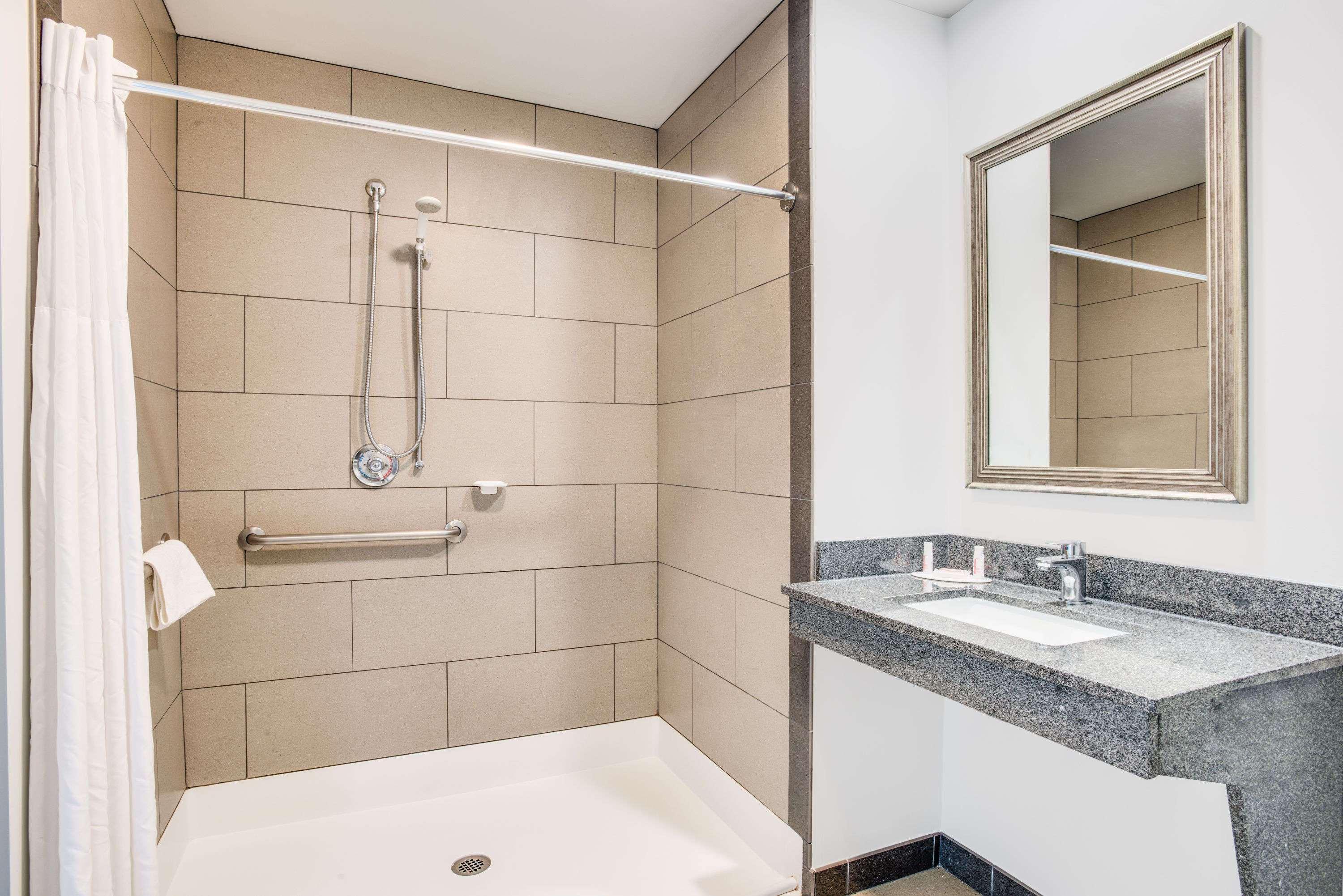 Days Inn By Wyndham Watertown Fort Drum Evans Mills Zewnętrze zdjęcie